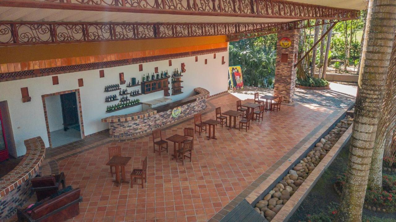 Hotel Hacienda Gualanday Apiay 外观 照片